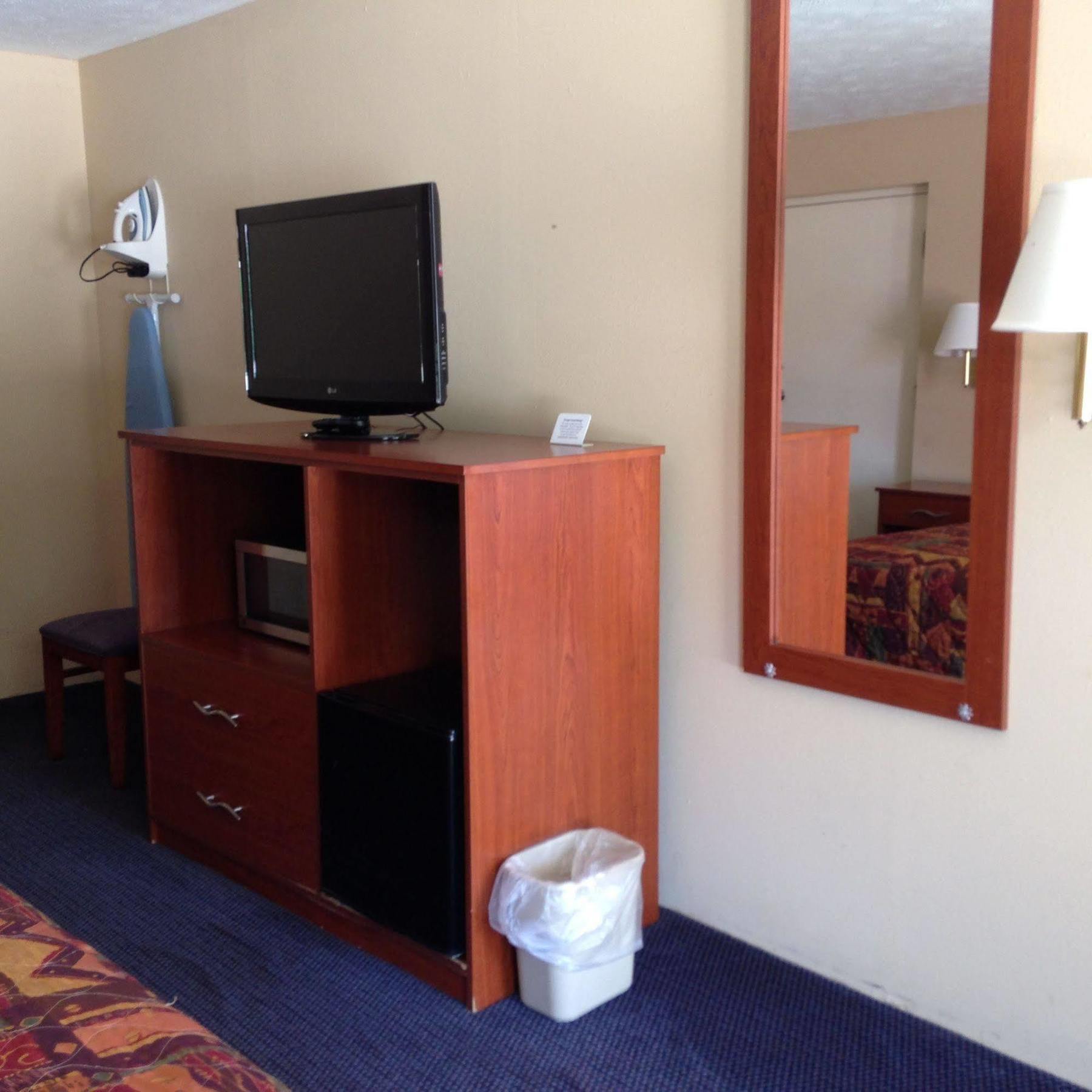 Knights Inn Elizabethtown Exterior photo