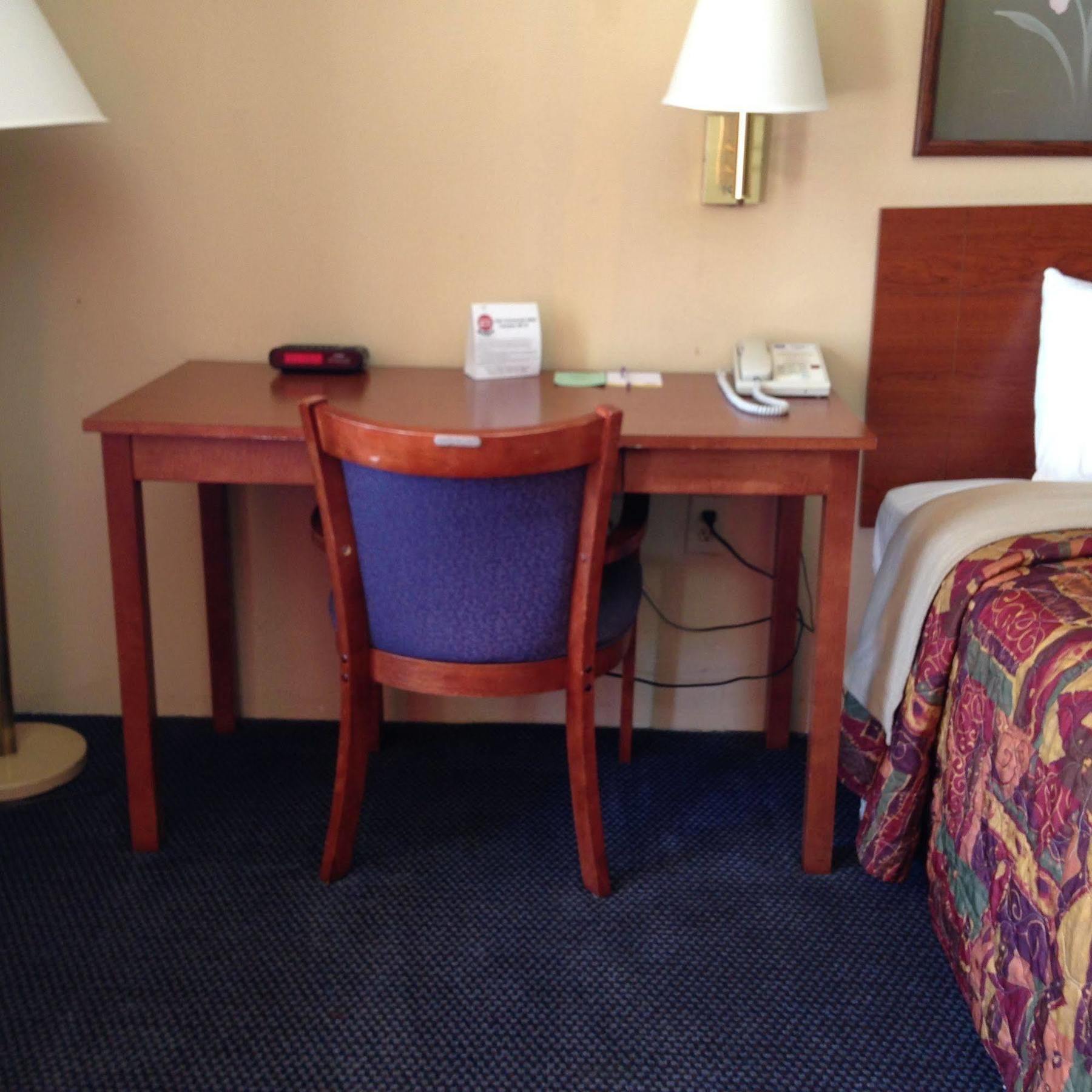 Knights Inn Elizabethtown Exterior photo